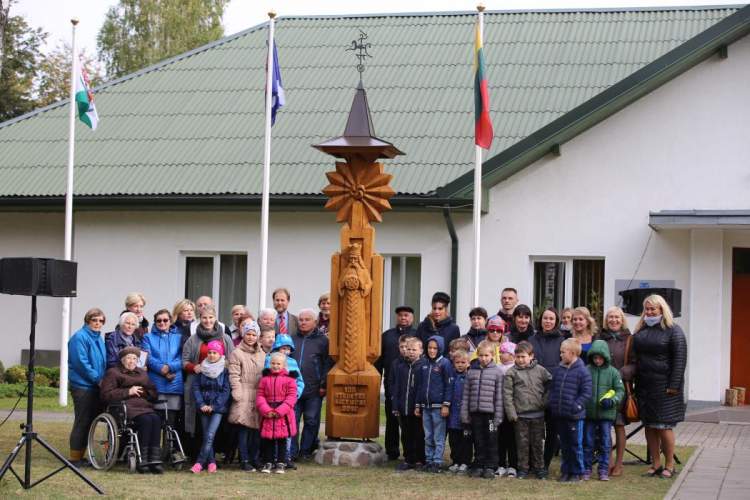 kauno-rajono-seniunija-papuose-stogastulpis