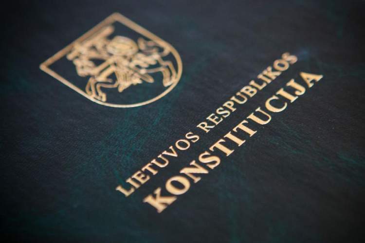 kaunieciai-kvieciami-pasitikrinti-konstitucijos-zinias