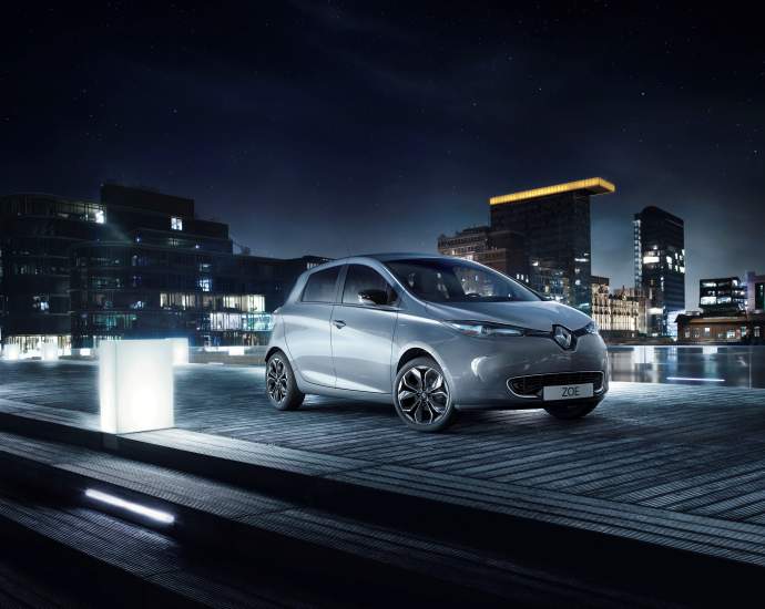 renault-paryziaus-automobiliu-parodoje-120-metu-tvaraus-mobilumo